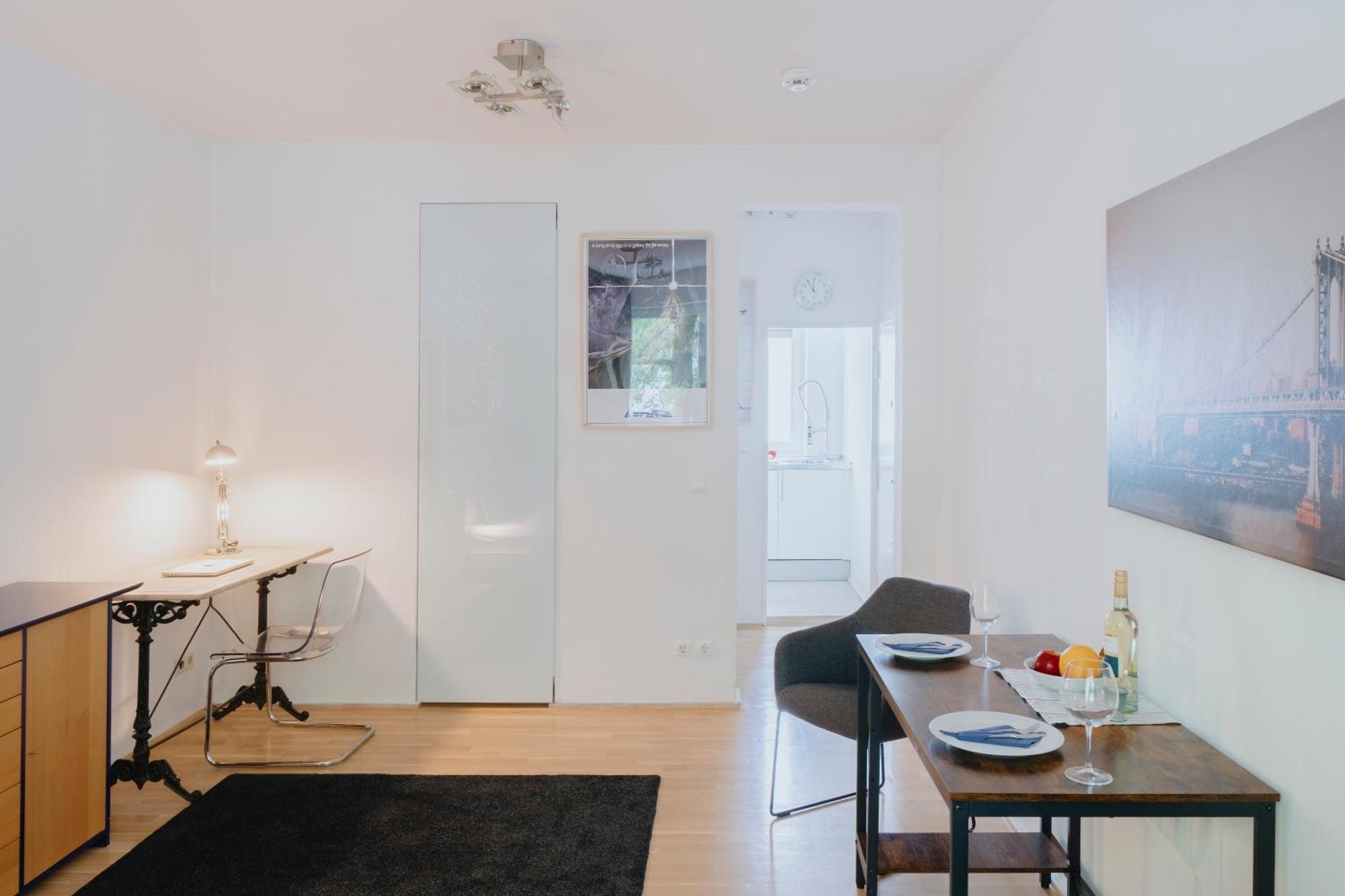 Appartement Lovely With Balcony - Cozy , Near Kadewe & Kurfuerstendamm